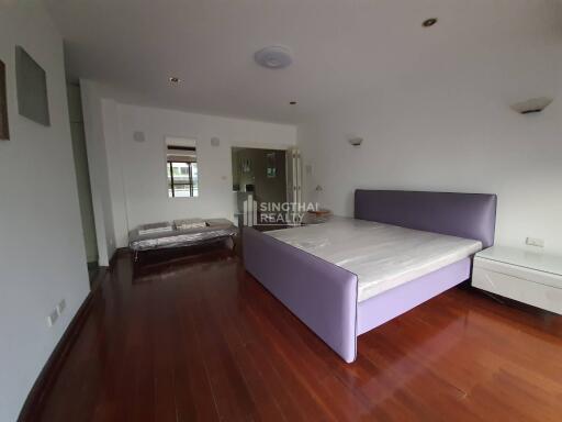 For RENT : Townhouse Phromphong / 3 Bedroom / 5 Bathrooms / 400 sqm / 65000 THB [9985819]