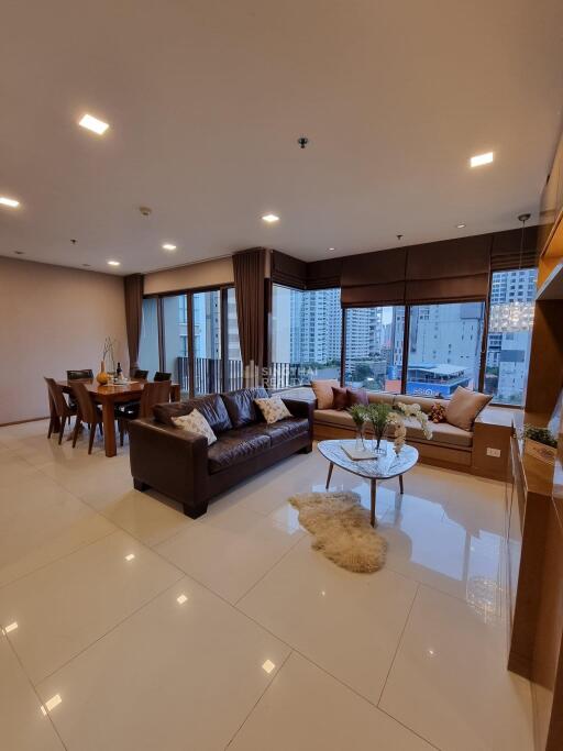 For RENT : The Emporio Place / 2 Bedroom / 3 Bathrooms / 106 sqm / 65000 THB [R10163]