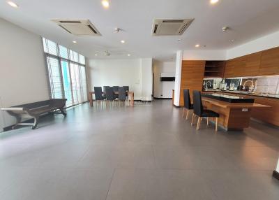 For RENT : The Prime 11 / 4 Bedroom / 4 Bathrooms / 177 sqm / 65000 THB [10266163]