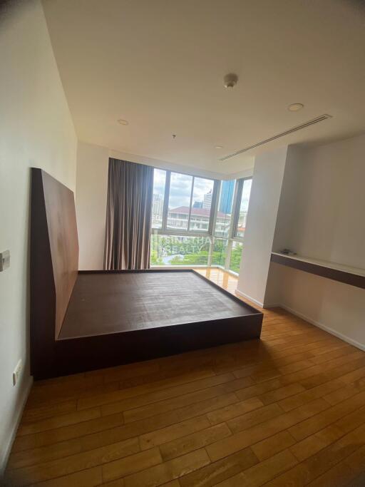 For RENT : The Legend Saladaeng / 2 Bedroom / 2 Bathrooms / 106 sqm / 65000 THB [R10749]