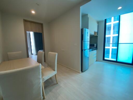 For RENT : Noble Ploenchit / 2 Bedroom / 2 Bathrooms / 93 sqm / 65000 THB [R10763]