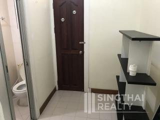 For RENT : House Nana / 3 Bedroom / 3 Bathrooms / 281 sqm / 69000 THB [5459933]