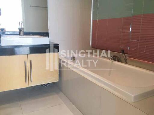 For RENT : Fullerton Sukhumvit / 2 Bedroom / 2 Bathrooms / 101 sqm / 70000 THB [3394046]