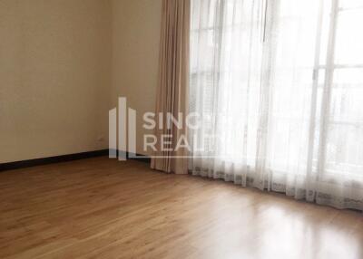 For RENT : CitiSmart Sukhumvit 18 / 3 Bedroom / 3 Bathrooms / 301 sqm / 70000 THB [3401267]