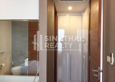 For RENT : Ashton Morph 38 / 2 Bedroom / 2 Bathrooms / 72 sqm / 70000 THB [3877694]