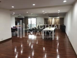 For RENT : Baan Suanpetch / 3 Bedroom / 3 Bathrooms / 266 sqm / 80000 THB [4076348]