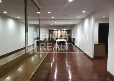 For RENT : Baan Suanpetch / 3 Bedroom / 3 Bathrooms / 266 sqm / 80000 THB [4076348]