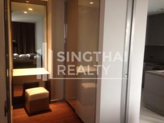 For RENT : M Silom / 2 Bedroom / 2 Bathrooms / 81 sqm / 70000 THB [4308500]