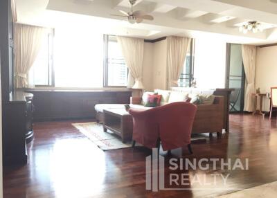 For RENT : Acadamia Grand Tower / 3 Bedroom / 2 Bathrooms / 196 sqm / 70000 THB [4870499]