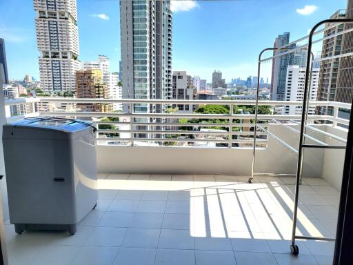 For RENT : Acadamia Grand Tower / 3 Bedroom / 2 Bathrooms / 195 sqm / 70000 THB [5427119]