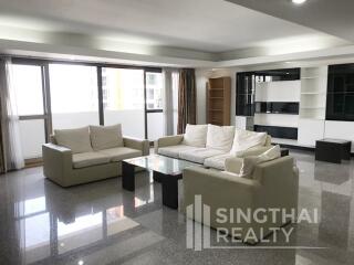 For RENT : Royal Castle / 4 Bedroom / 4 Bathrooms / 221 sqm / 70000 THB [5443370]