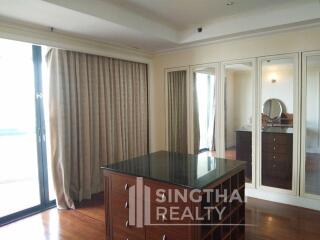 For RENT : Las Colinas / 3 Bedroom / 3 Bathrooms / 213 sqm / 70000 THB [5584700]