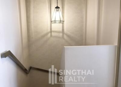 For RENT : LIV@49 / 2 Bedroom / 2 Bathrooms / 83 sqm / 70000 THB [5680151]