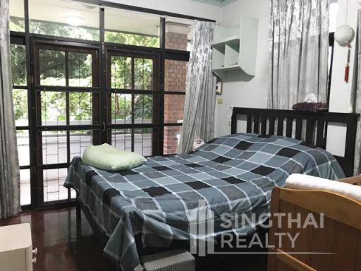 For RENT : House Phromphong / 3 Bedroom / 3 Bathrooms / 281 sqm / 70000 THB [6090250]