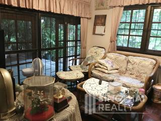 For RENT : House Phromphong / 3 Bedroom / 3 Bathrooms / 281 sqm / 70000 THB [6090250]