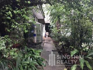 For RENT : House Phromphong / 3 Bedroom / 3 Bathrooms / 281 sqm / 70000 THB [6090250]