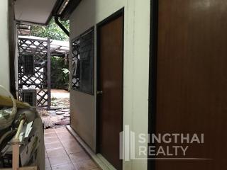 For RENT : House Phromphong / 3 Bedroom / 3 Bathrooms / 281 sqm / 70000 THB [6090250]