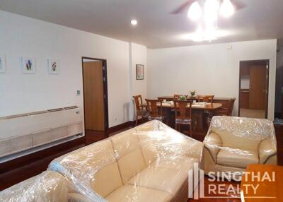 For RENT : Aramvej Apartment / 3 Bedroom / 3 Bathrooms / 301 sqm / 70000 THB [6300477]