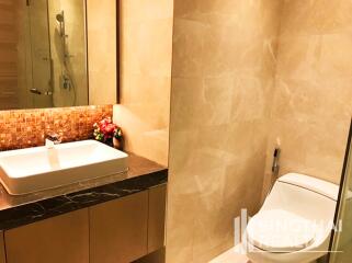 For RENT : Magnolias Ratchadamri Boulevard / 2 Bedroom / 2 Bathrooms / 81 sqm / 70000 THB [6434576]