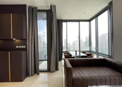 For RENT : Ashton Silom / 2 Bedroom / 2 Bathrooms / 72 sqm / 65000 THB [6809040]