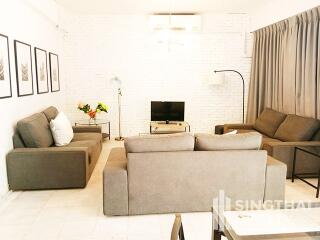 For RENT : Townhouse Thonglor / 5 Bedroom / 4 Bathrooms / 294 sqm / 70000 THB [6781911]