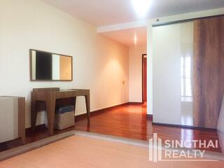 For RENT : Sathorn Park Place / 2 Bedroom / 2 Bathrooms / 237 sqm / 70000 THB [7466603]