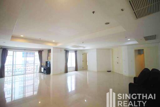 For RENT : La Vie En Rose Place / 3 Bedroom / 3 Bathrooms / 183 sqm / 70000 THB [7574380]