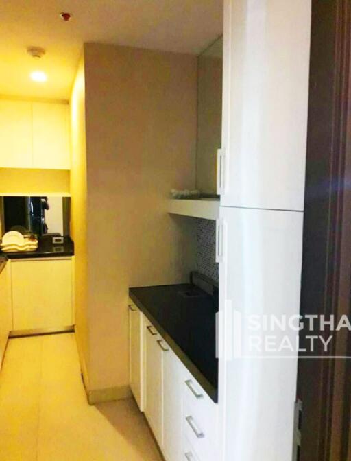 For RENT : Sky Walk Condominium / 2 Bedroom / 2 Bathrooms / 102 sqm / 70000 THB [7611845]