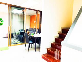 For RENT : Townhouse Phrakhanong / 3 Bedroom / 3 Bathrooms / 271 sqm / 70000 THB [8099661]