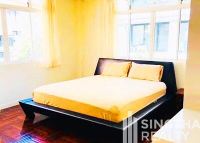 For RENT : House Phromphong / 4 Bedroom / 5 Bathrooms / 401 sqm / 70000 THB [8229110]