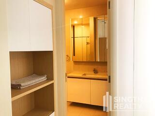 For RENT : Q Langsuan / 2 Bedroom / 2 Bathrooms / 87 sqm / 70000 THB [8406320]