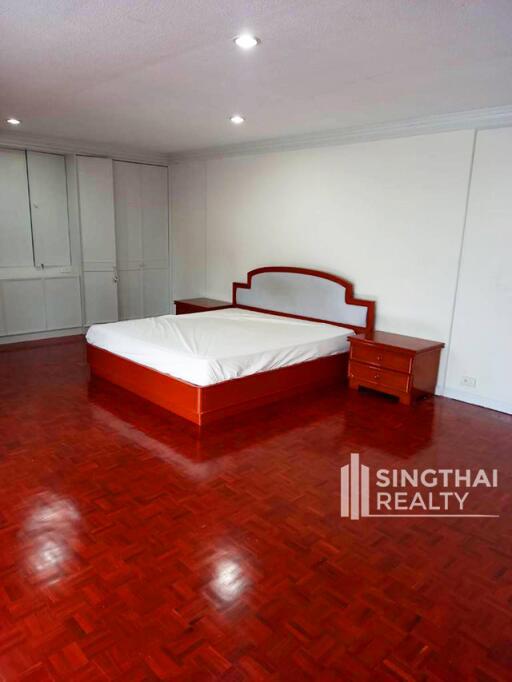 For RENT : Shiva Tower / 3 Bedroom / 3 Bathrooms / 351 sqm / 70000 THB [8508171]