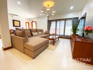 For RENT : House Ekkamai / 4 Bedroom / 5 Bathrooms / 451 sqm / 70000 THB [8676717]