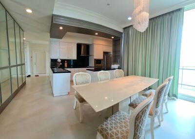 For RENT : Royce Private Residences / 2 Bedroom / 2 Bathrooms / 112 sqm / 70000 THB [9210415]