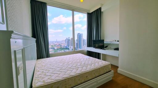 For RENT : Royce Private Residences / 2 Bedroom / 2 Bathrooms / 112 sqm / 70000 THB [9210415]