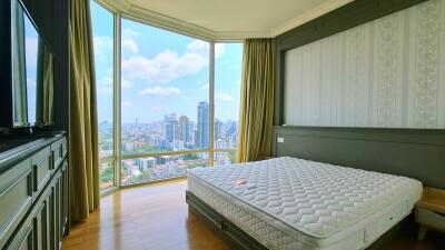 For RENT : Royce Private Residences / 2 Bedroom / 2 Bathrooms / 112 sqm / 70000 THB [9210415]