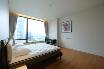 For RENT : Sindhorn Residence / 1 Bedroom / 1 Bathrooms / 74 sqm / 65000 THB [9742176]