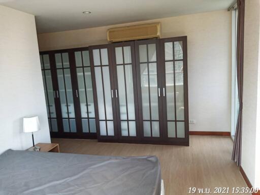 For RENT : Urbana Langsuan / 3 Bedroom / 3 Bathrooms / 170 sqm / 70000 THB [9746455]