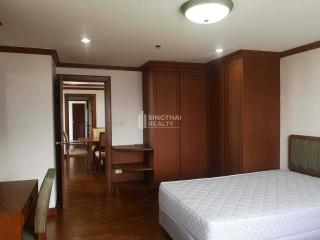 For RENT : Lee House / 3 Bedroom / 5 Bathrooms / 240 sqm / 70000 THB [9794868]