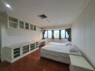 For RENT : Baan Suanpetch / 3 Bedroom / 3 Bathrooms / 162 sqm / 70000 THB [R10021]