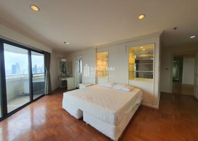 For RENT : Baan Suanpetch / 3 Bedroom / 3 Bathrooms / 162 sqm / 70000 THB [R10021]