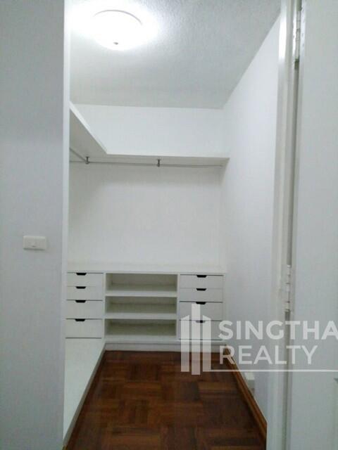 For RENT : Vanicha Park Langsuan / 3 Bedroom / 2 Bathrooms / 250 sqm / 70000 THB [5665697]