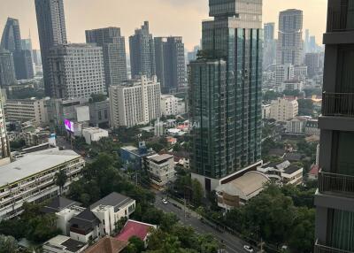 For RENT : Quattro by Sansiri / 2 Bedroom / 2 Bathrooms / 81 sqm / 70000 THB [10265325]