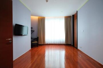 For RENT : The Infinity / 2 Bedroom / 3 Bathrooms / 125 sqm / 70000 THB [R10364]