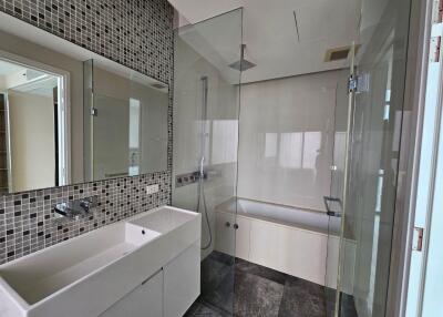 For RENT : The Room Sukhumvit 21 / 2 Bedroom / 2 Bathrooms / 92 sqm / 70000 THB [10312549]