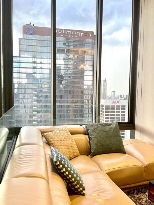 For RENT : Ashton Silom / 2 Bedroom / 2 Bathrooms / 72 sqm / 75000 THB [R10744]