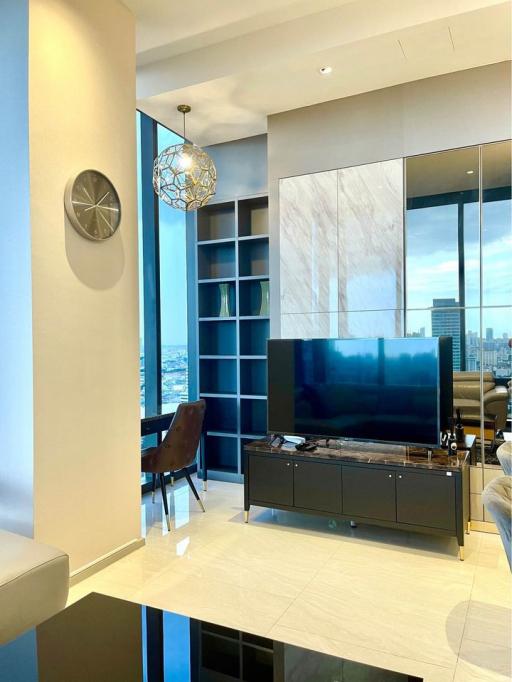 For RENT : Ashton Silom / 2 Bedroom / 2 Bathrooms / 72 sqm / 75000 THB [R10744]