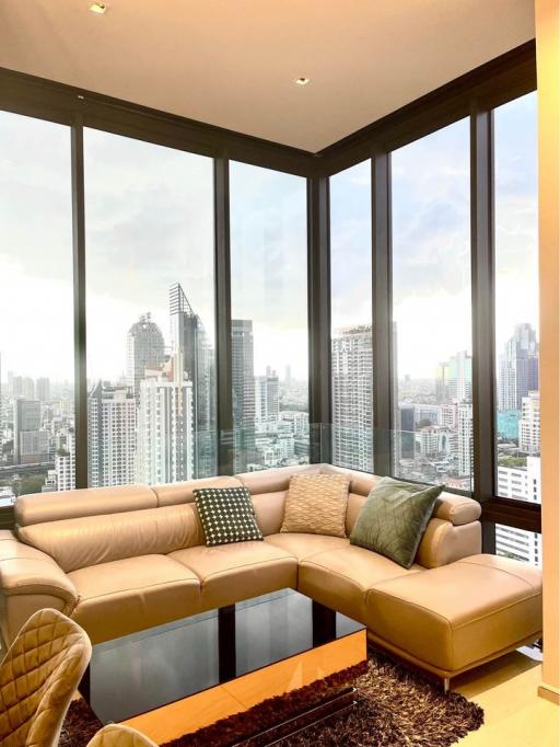 For RENT : Ashton Silom / 2 Bedroom / 2 Bathrooms / 72 sqm / 75000 THB [R10744]