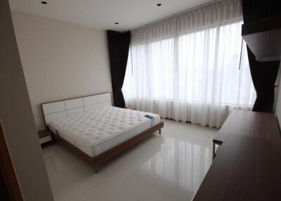 For RENT : The Emporio Place / 2 Bedroom / 2 Bathrooms / 105 sqm / 70000 THB [10759213]