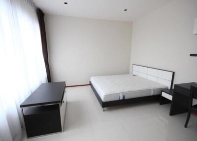 For RENT : The Emporio Place / 2 Bedroom / 2 Bathrooms / 105 sqm / 70000 THB [10759213]